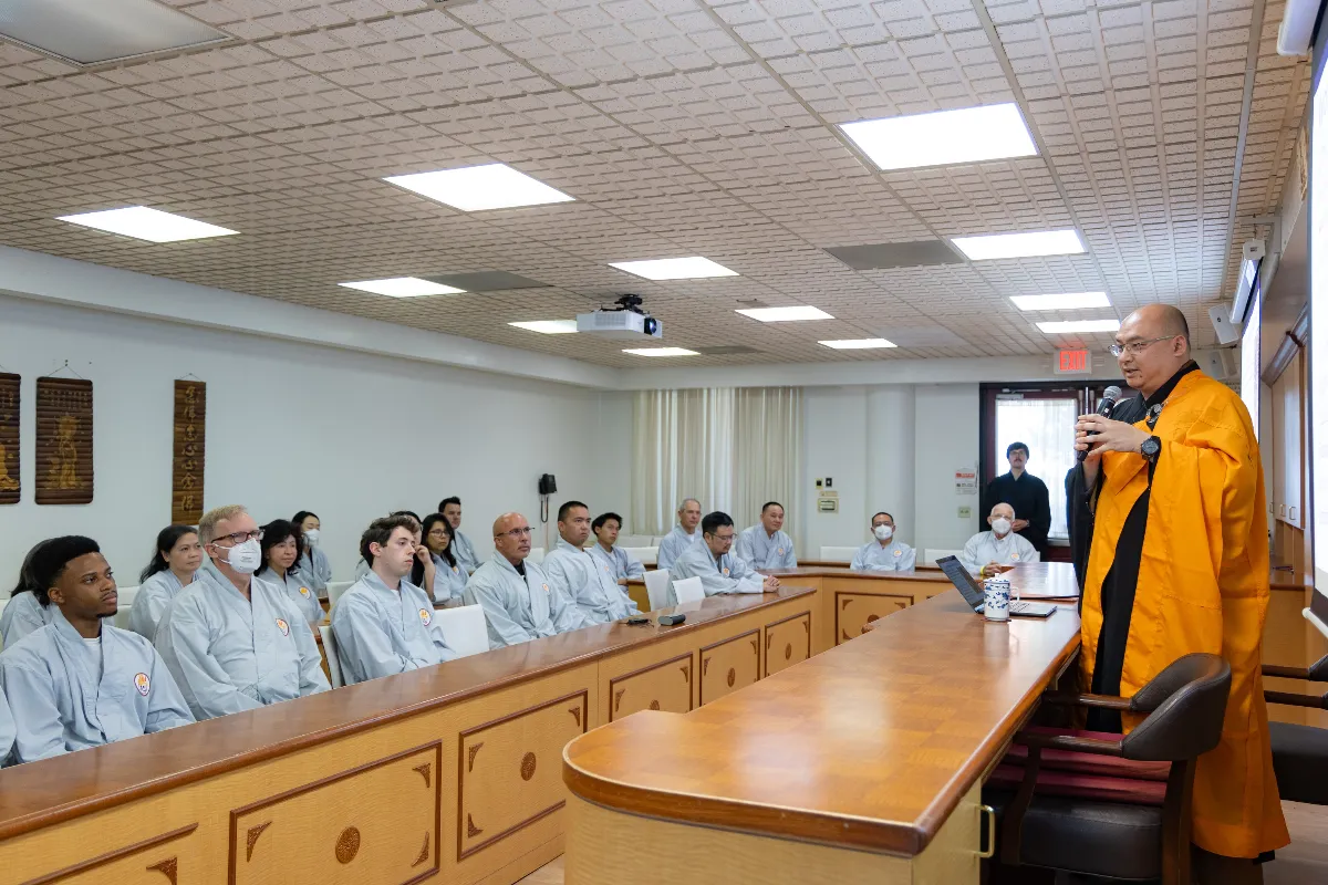 Hsi Lai Temple Holds Eight Precepts Retreat: Practicing the Dharma in Daily Life